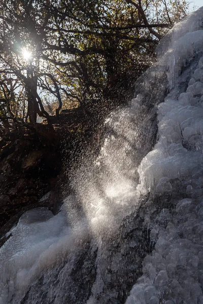 Frozen waterfall. Nature background. Ice waterfall — Stock Photo, Image