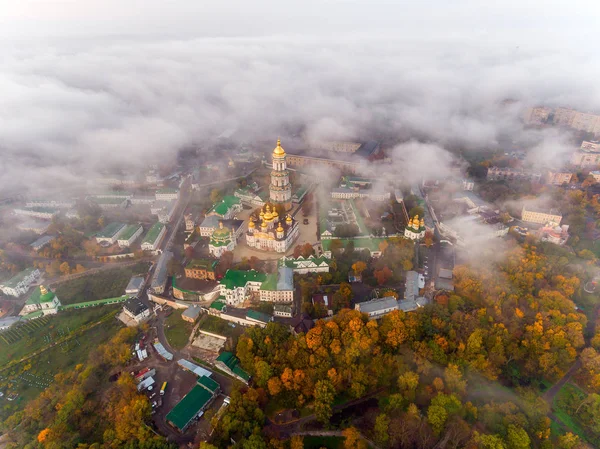 Luchtfoto van de Kiev Pechersk Lavra in Kiev. Oekraïne — Stockfoto