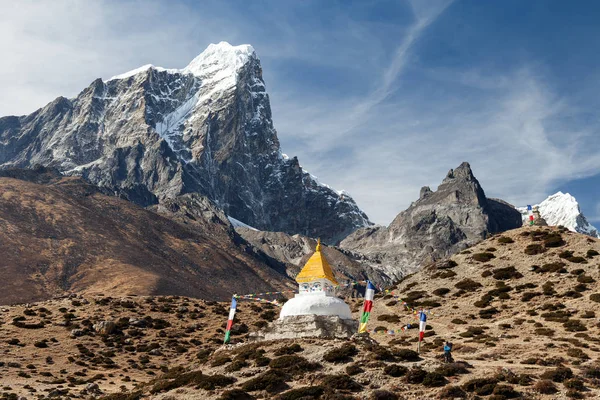 Γραφική ενώ ενώ πεζοπορία Namche να Tengboche στο βουνό — Φωτογραφία Αρχείου