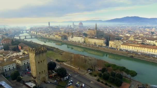 Vista aérea de Florencia, Italia al atardecer . — Vídeo de stock