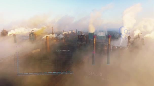 Luchtfoto. Zicht op hoge pijpen met grijze rook met temperatuursverandering animatie — Stockvideo