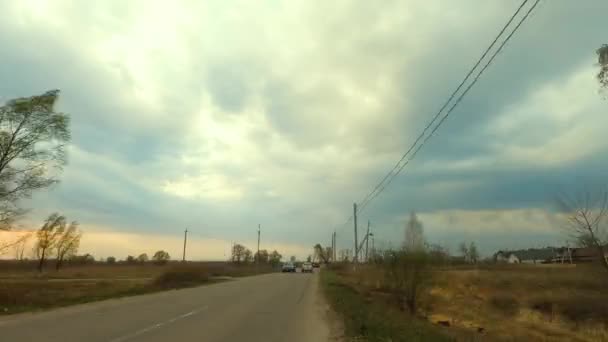 Timelapse hastighet POV fordon enhet, enkelriktad landsbygd asfalt väg, bilresor gopro synvinkel — Stockvideo