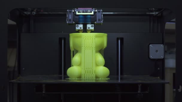 Het proces van afdruk op een 3D-printer — Stockvideo
