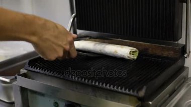 bir kebap alarak el