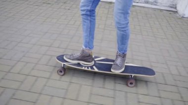 bacaklar longboard sürme