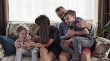 Çocuklu mutlu bir aile