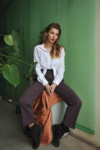 Güzel kız. Moda portre.