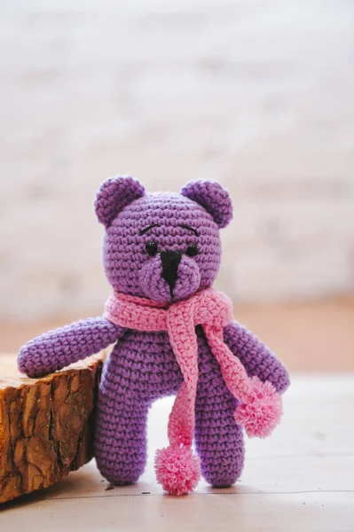 Παιχνίδι Amigurumi. Τέντυ αρκουδάκι — Φωτογραφία Αρχείου