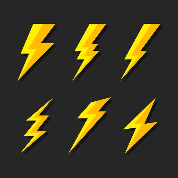 Κεραυνός και Bolt Φωτισμός Flash Icons σετ. Επίπεδο στυλ σε σκούρο φόντο. Διάνυσμα — Διανυσματικό Αρχείο
