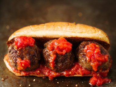 rustik Amerikan İtalyan köfteli sandviç