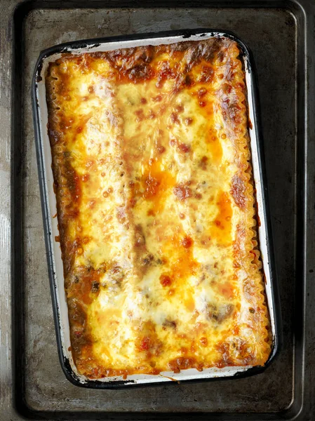 Rustikale italienische Lasagne — Stockfoto