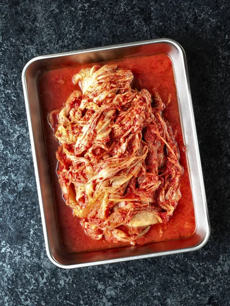 Kimchi de col fermentada coreana rústica —  Fotos de Stock