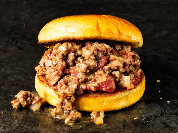 Rustika amerikanska sloppy joe burger — Stockfoto