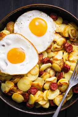 rustik sosis karma Kahvaltı