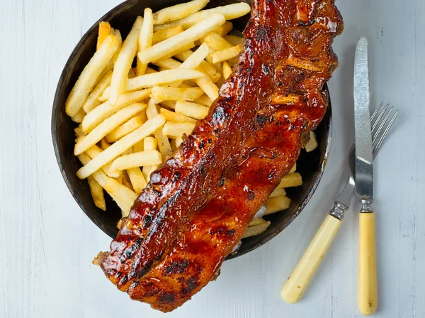 Costilla de cerdo barbacoa rústica — Foto de Stock