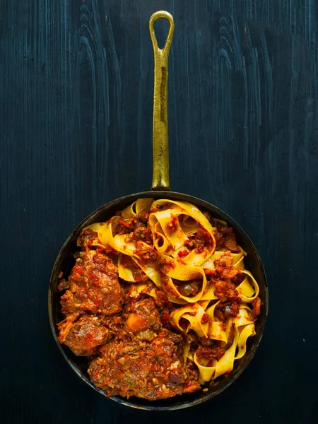 Rustic italian oxtail ragu pappardelle pasta — стоковое фото
