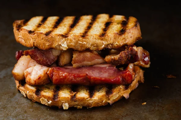 English bacon butty sandwich — ストック写真