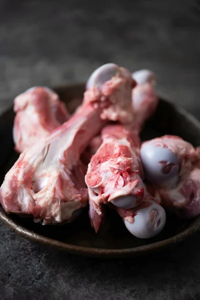 Nahaufnahme Rustikale Schweineknochen Aromatische Zutat — Stockfoto