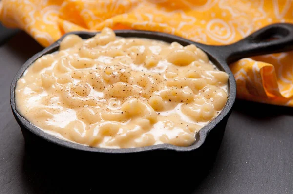macaroni and cheese in a skillet