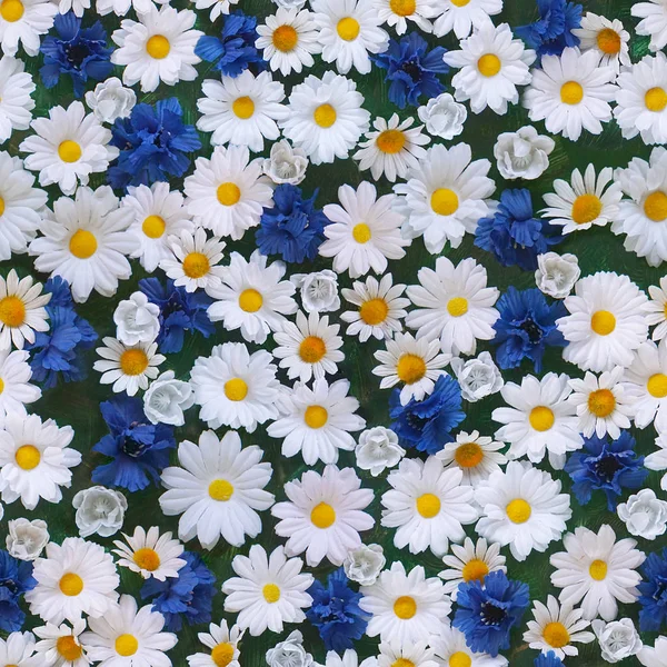 Artificial cornflower and chamomile seamless background — Stock Photo, Image