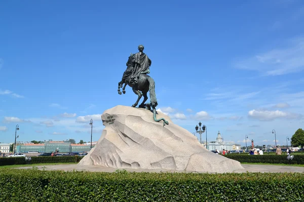 St. Petersburg, Rusko - 16. července 2014: Památník Peter já ("Bronze Horseman") v letním dni — Stock fotografie