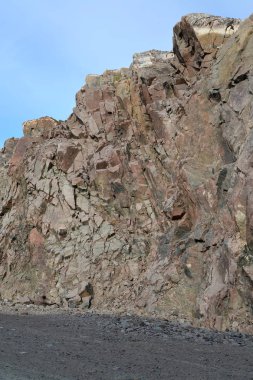 Kuzey taş kayalık doğurmak geliştirilmesi