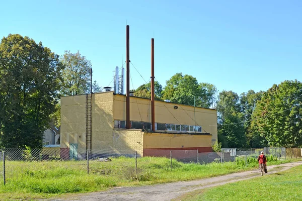 旧的现代化燃气锅炉房。znamensk, 加里宁格勒地区 — 图库照片