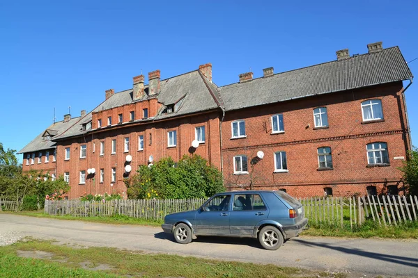 Старый дом немецкого строительства на Вокзальной улице в Знаменске, Калининградская область Стоковое Изображение