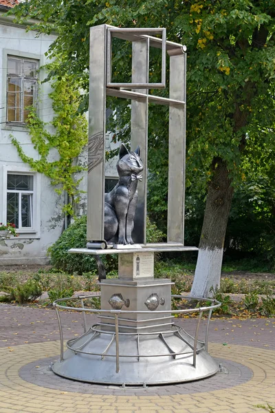 ZELENOGRADSK, RUSSIA - 21 agosto 2016: Monumento ai gatti Zelenograd — Foto Stock