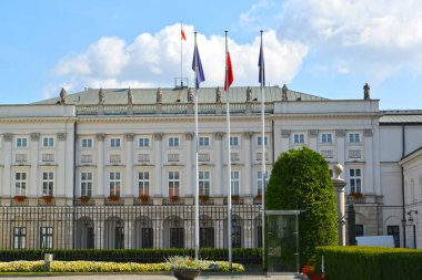 Başkanlık Sarayına sokakta Krakow banliyösünde, 46/48. Varşova, Polonya