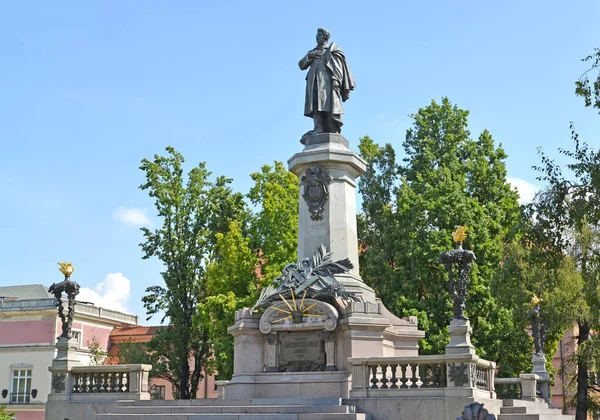 Pomník Adama Mickiewicze. Varšava, Polsko — Stock fotografie