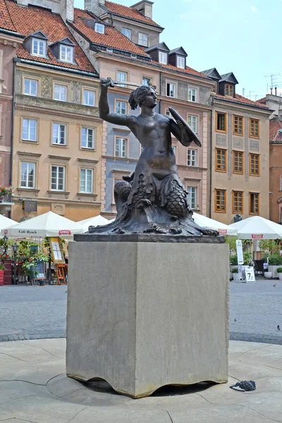 Varsó, Lengyelország - 2014. augusztus 23.: A varsói sziréna: Rynok square, a régi város — Stock Fotó