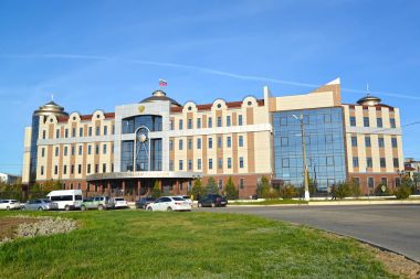 Elista, Rusya - 20 Nisan 2017: Bina Kalmıkya Cumhuriyeti Anayasa Mahkemesi