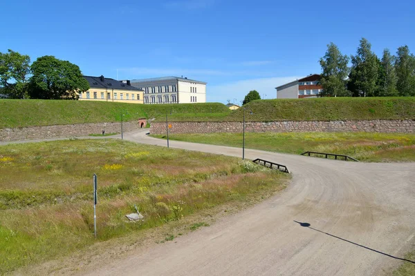 Blick auf die Stadtmauern an Sommertagen. hamina, Finnland — Stockfoto