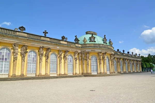 Фрагмент дворца Фридриха Великого в парке Санссуси. Озил, Германия — стоковое фото