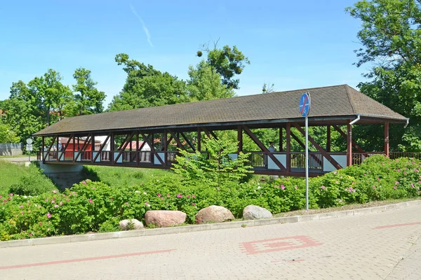 The covered bridge gallery in summer day. Braniewo, Poland — Stock Photo, Image