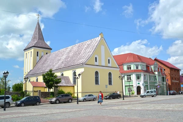 Gvardeysk, Ρωσία - Ιούνιος 22, 2016: Εκκλησία του Αγίου Προφήτη Ιωάννη του Προδρόμου στην πλατεία Νίκης — Φωτογραφία Αρχείου