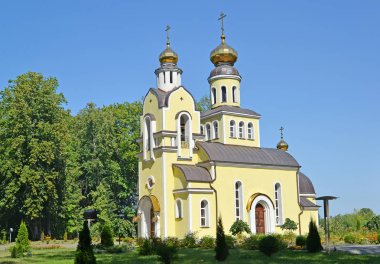 Kilise kutsal havari Peter ve Paul yaz gün. Zheleznodorozhny, Kaliningrad bölgesi