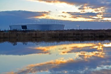 Kaliningrad, Rusya - 04 Şubat 2018: 2018 Dünya Kupası oyunları günbatımında tutmak için Baltık Arena stadyumu