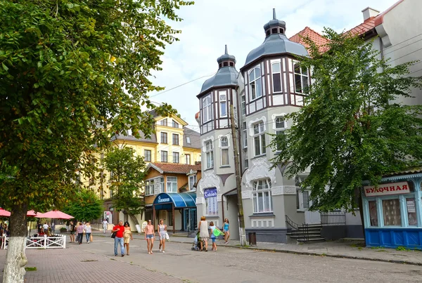 ZELENOGRADSK, RUSIA - 27 de agosto de 2016: Edificio histórico en la avenida Kurortny — Foto de Stock