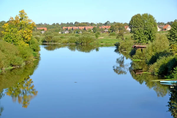 Вид на реку Лава в летний день. Знаменск, Калининградская область Стоковое Изображение
