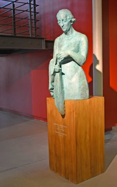 Lodz, Polonya - 24 Ağustos 2014: Christine Kondratyuk (1913-1999) Anıtı, kurucusu ve ilk tekstil Merkezi Müzesi Müdürü