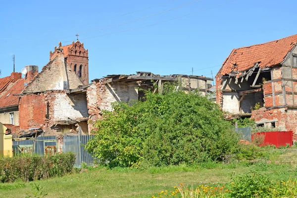 Ruinas de casas de construcción antes de la guerra. Zheleznodorozhnyj, región de Kaliningrado —  Fotos de Stock