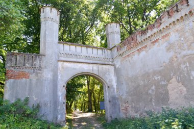 Kapı neogotoic tarzı Gerdauen kilit parçası. Zheleznodorozhnyj, Kaliningrad bölgesi