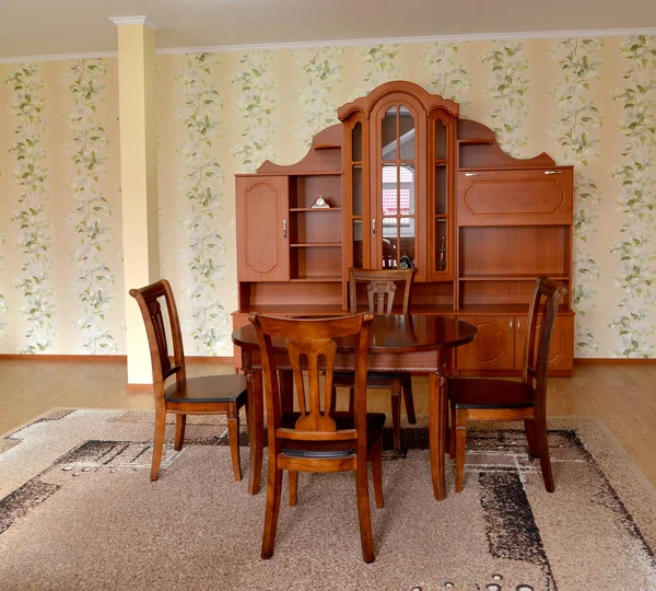 Woonkamer interieur fragment met bruin meubilair — Stockfoto