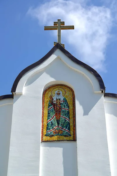 Ikona bramy świątyni prałat Tichon - patriarcha Moskwy i Wszechrusi. Polessk, Kaliningrad region — Zdjęcie stockowe