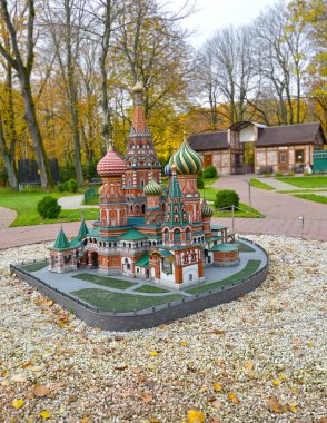 Kaliningrad, Rusya - 19 Ekim 2019: Basil the Blessed Temple, Moskova. South Park yerleşimi. Mimarlık Tarihi Minyatür Parkı