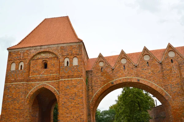 Fragment věže Gdanisco ze 14. století. Torun, Polsko — Stock fotografie