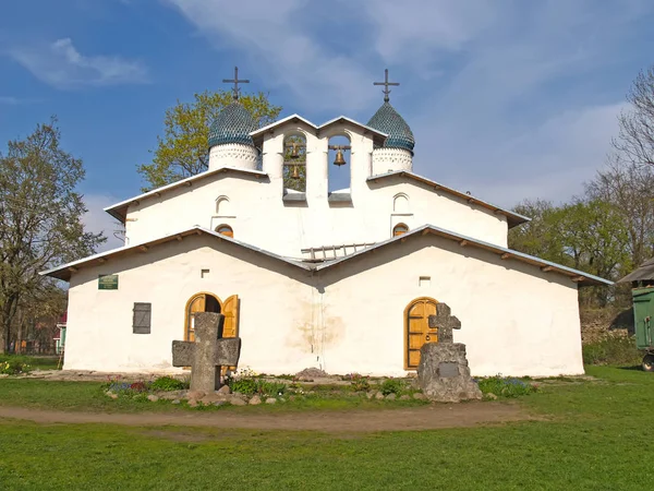 Pskov Church of the Intercession and Nativity of the Virgin from the Break — Stok fotoğraf