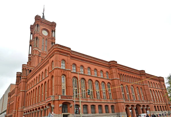 Berlin Germany August 2017 Red Town Hall Building Overcast Day — Stock Photo, Image
